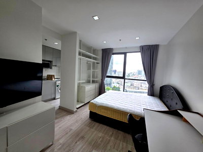 Condos for rent iconsiam : For rent Ideo Mobi Sathorn Floor 14 , 21 sq.m.