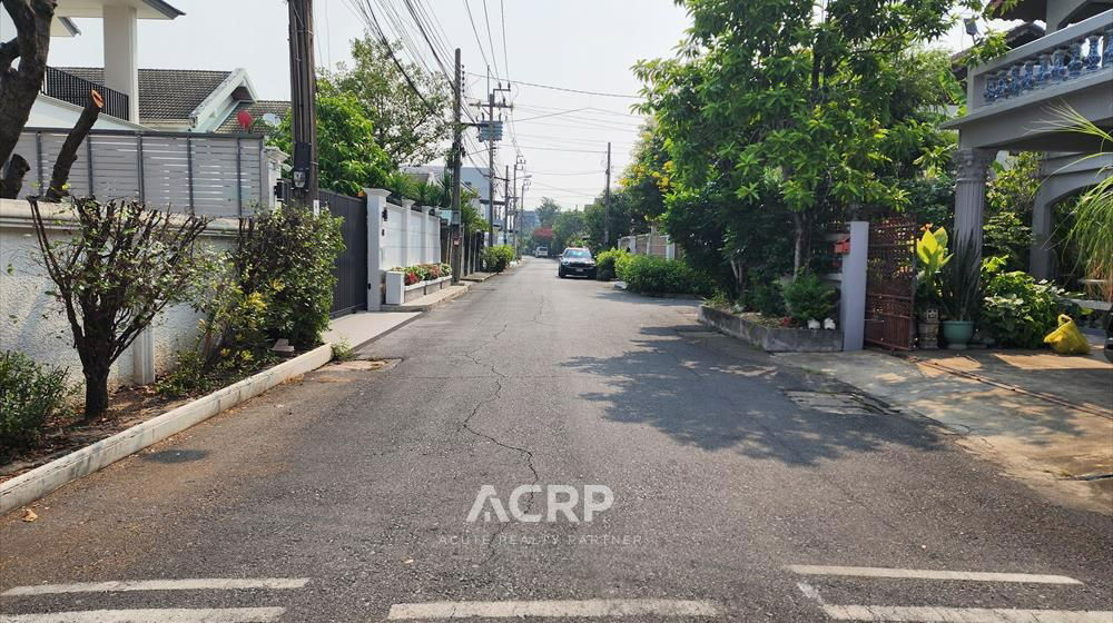 picture For Sale! Land with 2-storey house, Lert Ubon 3 Village, Lat Phrao Wang Hin, Chok Chai 4 - 3/16