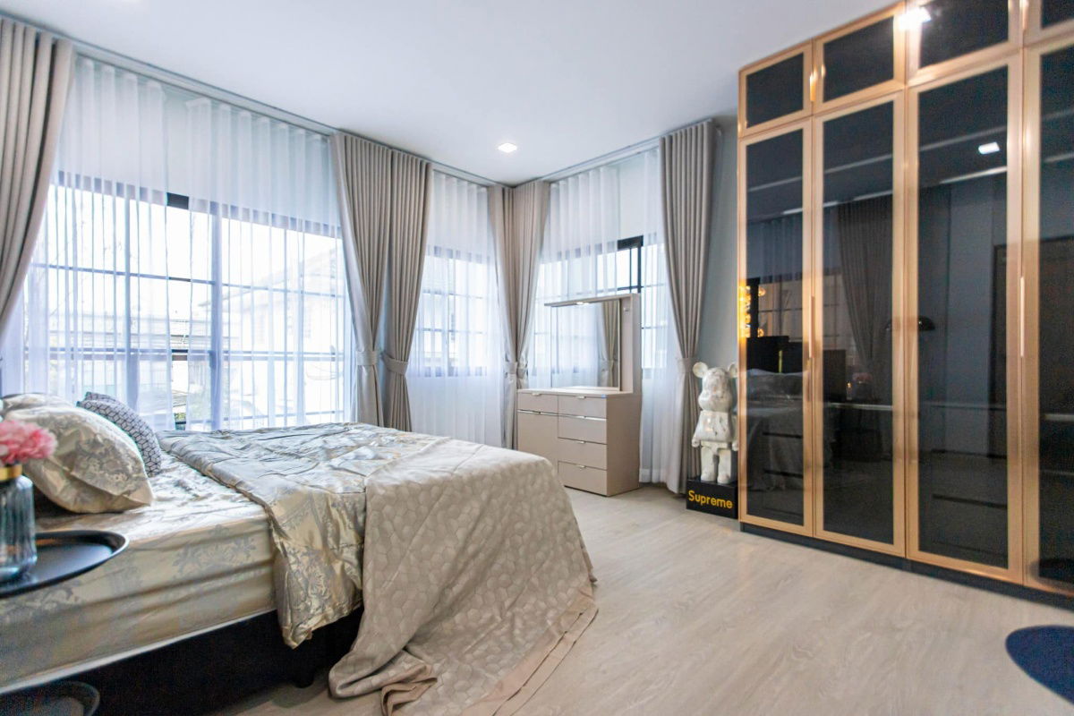 รูป 🏡 ให้เช่าบ้านเดี่ยวสุดหรู ย่านห้วยขวาง – หิ้วกระเป๋าเข้าอยู่ได้เลย! - รูปที่ 5/21