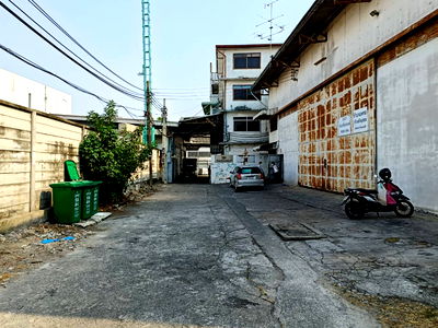 ขายโรงงาน : ขาย โกดัง ซอยสาธุประดิษฐ์ 12 บางคอแหลม