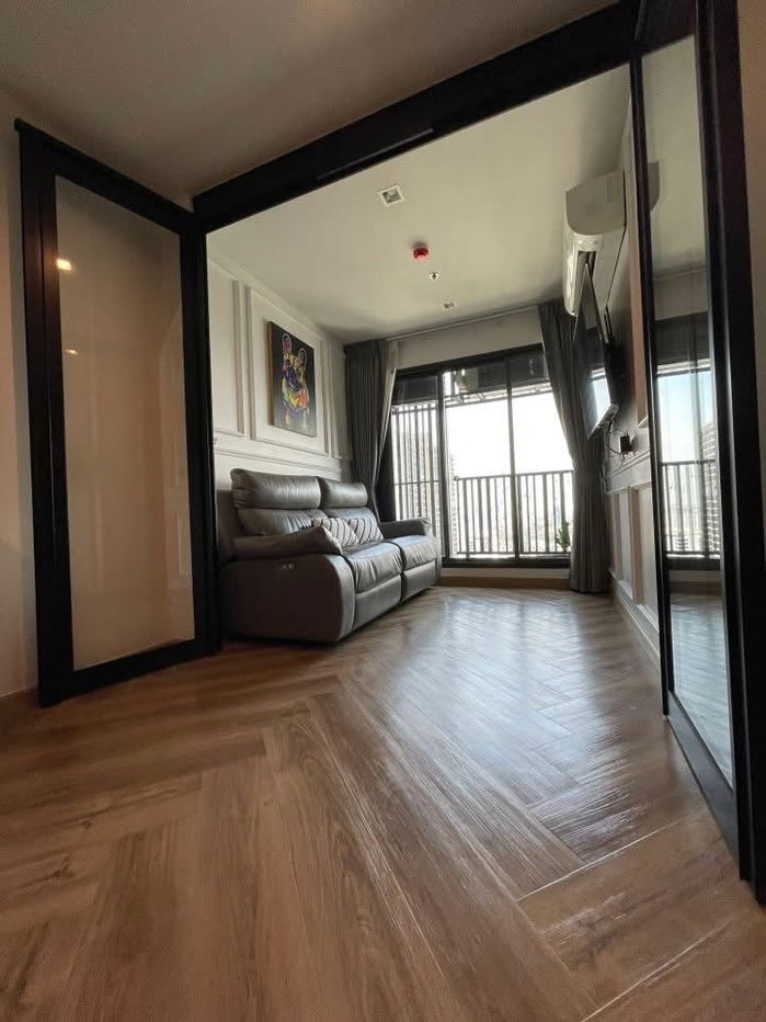 รูป 🎓🎓 Life Ladprao ตกแต่งสวย minimal สบายตา 🤩 📲🔥 สนใจติดต่อ Line @unicondo.official - รูปที่ 3/5