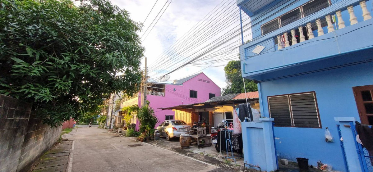 รูป หมู่บ้าน ซอยบ้านไร่ดินแดง ซอย 9 (ศรีราชา-บางพระ ชลบุรี) - รูปที่ 3/22