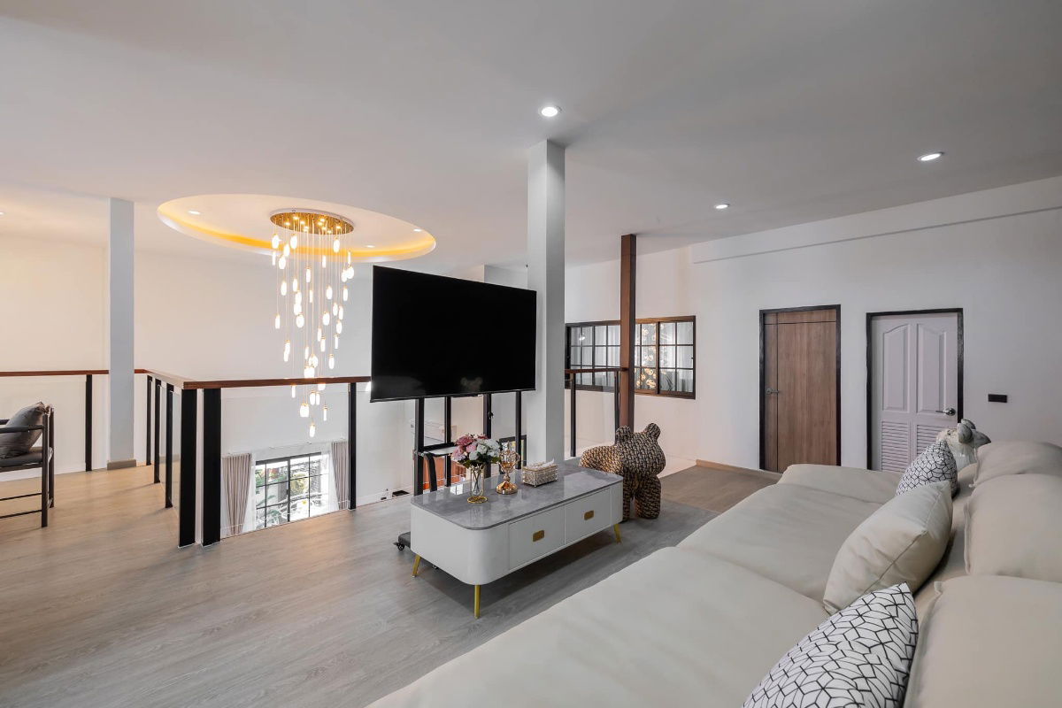 รูป 🏡 ให้เช่าบ้านเดี่ยวสุดหรู ย่านห้วยขวาง – หิ้วกระเป๋าเข้าอยู่ได้เลย! - รูปที่ 8/21