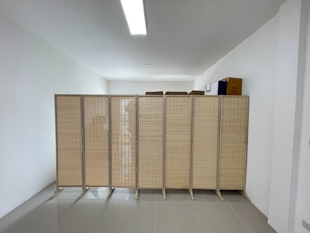 picture Home office/commercial building For Sale, Next to the road, Soi ABAC Bangna. Plenty of parking, close to the expressway, and community areas. - 7/9