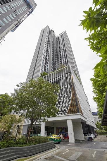 รูป คอนโดมิเนียม 2 ห้องนอน, 35.35 ตารางวา คอนโดมิเนียม สำหรับขาย เดอะไพรเวซี่ เตาปูน อินเตอร์เชนจ์ 1 บางซื่อ เขตบางซื่อ กรุงเทพมหานคร - รูปที่ 1/32