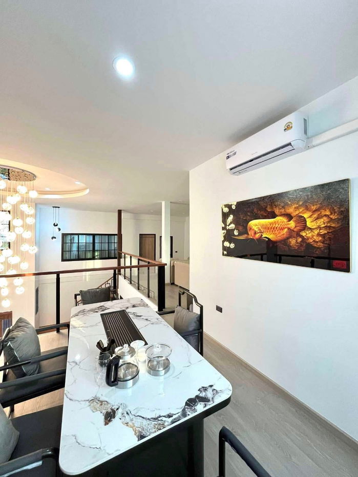 รูป 🏡 ให้เช่าบ้านเดี่ยวสุดหรู ย่านห้วยขวาง – หิ้วกระเป๋าเข้าอยู่ได้เลย! - รูปที่ 14/21