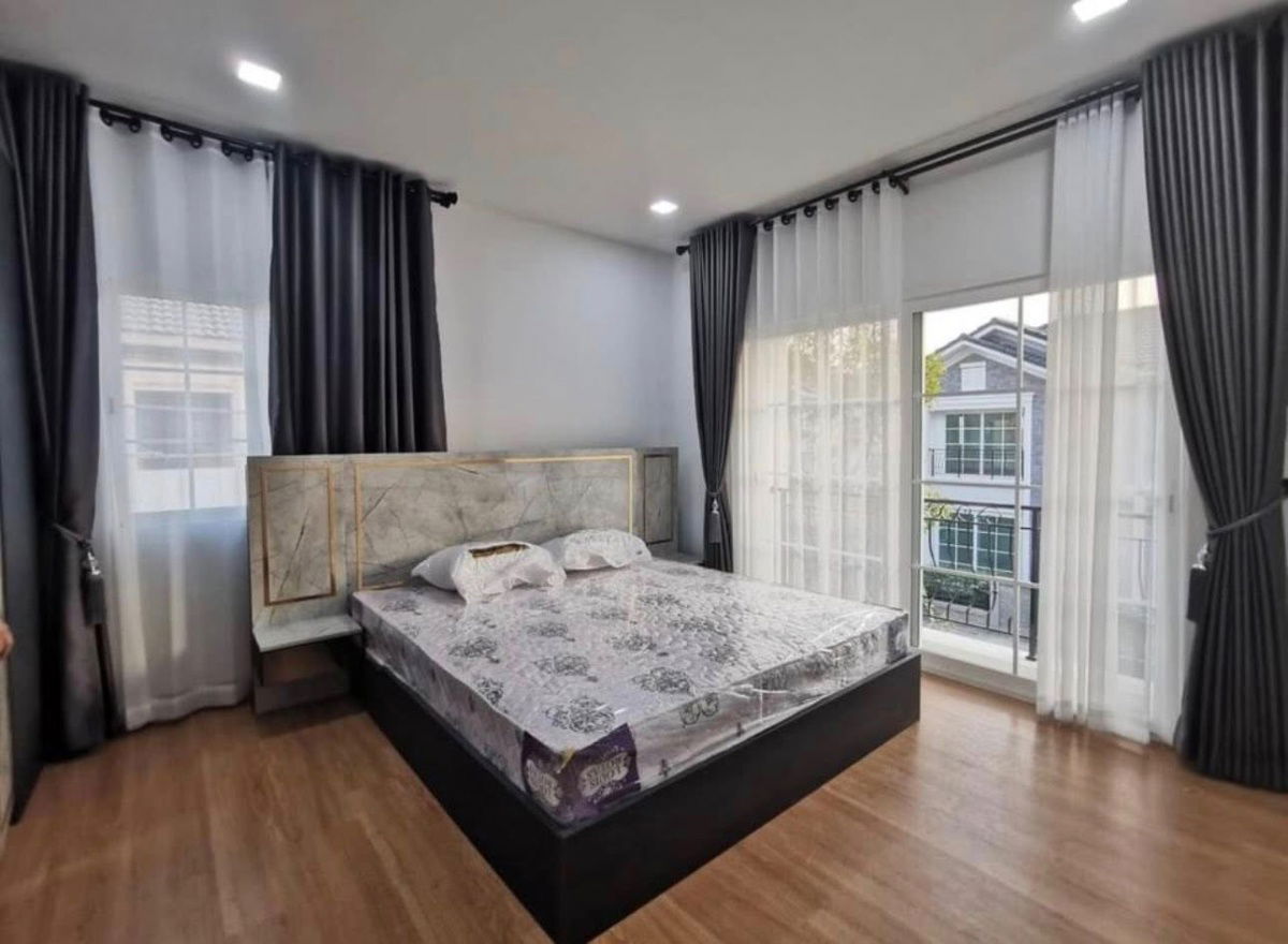 รูป 🏡😊 หมู่บ้านโกลเด้นนีโอ บางนา-สวนหลวง บ้านสไตล์อังกฤษ (Golden Neo บางนา-สวนหลวง) - รูปที่ 9/15