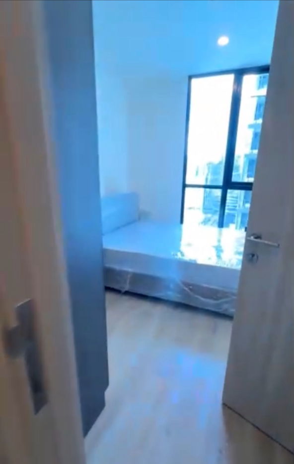 picture 𝑩𝒓𝒂𝒏𝒅 𝒏𝒆𝒘 𝒄𝒐𝒏𝒅𝒐 for rent : “ 𝐍𝐔𝐄 𝐃𝐢𝐬𝐭𝐫𝐢𝐜𝐭 𝐑𝟗 " Floor 25+ , Size 26 Sq.m. , Near MRT-Rama 9 - 3/18