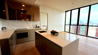 Condos for sale : Condo for Sale Wish Signature II Midtown Siam, 3 bedroom