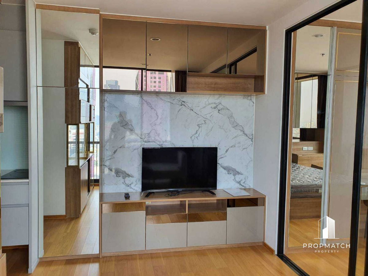 รูป PM035038✨Flash Deal ✨Noble Revo Silom ( 1Bed 1Bath 34SQM.) แต่งครบพร้อมอยู่ !! เพียง 19,000 บาทต่อเดือน Tel.0981315848 @propmatch - รูปที่ 3/8