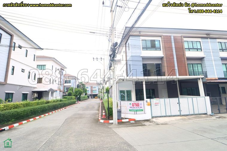ขายทาวน์โฮม 3 ห้องนอน 150 ตร.ม. 27.8 ตร.ว. เดอะ คอนเนค อัพทรี ลาดพร้าว 126