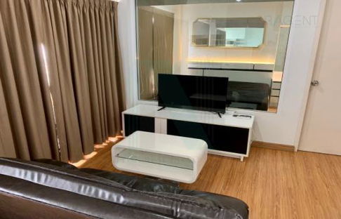 ให้เช่าคอนโด เดอะ พาร์คแลนด์ ตากสิน - ท่าพระ อาคาร 1 ชั้น 8 1 ห้องนอน ขนาด 35 ตรม ใกล้ Max Value ตึก IDEO สาทร-ท่าพระ