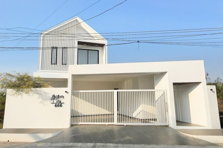 ให้เช่าบ้านนครินทร์ การ์เด้น (Nakarin Garden) อยู่ซอยร่มเกล้า 19/1 แขวงคลองสามประเวศ ใกล้สนามบินสุวรรณภูมิ