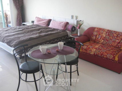 1-BR Condo at Emerald Palace Condominium close to Phratamnak (ID 2395256)