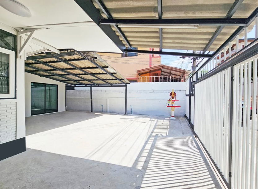 picture ✨ For rent 4-bedroom detached house, Pracharat Bamphen, near MRT Huai Khwang (walk only 600 m.) - 2/8