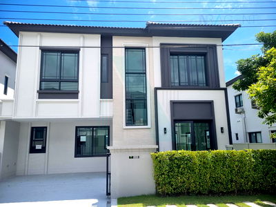 บ้านเดี่ยว เมกะ บางนา : 📌 ขายบ้านแฝด โครงการ แกรนด์ พลีโน่ สุขุมวิท-บางนา 2 ชั้น 3 ห้องนอน 4 ห้องน้ำ