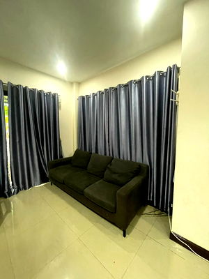 เช่าบ้านแฝด บ้านบึง ชลบุรี : บ้านให้เช่าในหมู่บ้านพรีมิโอ เลคฮิลล์