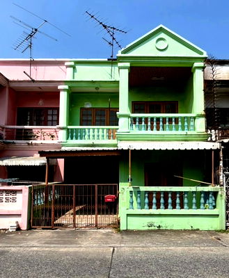 เช่าทาวน์โฮม ลำลูกกา ปทุมธานี : #ให้เช่าทาวน์เฮาส์2ชั้น “พหลโยธิน 70 รังสิต”  ทำเลดี เดินทางสะดวก ใกล้แหล่งชุมชนใหญ่และรถไฟฟ้า 🚆 เหมาะกับครอบครัวเล็ก / คนทำงาน / นักศึกษา