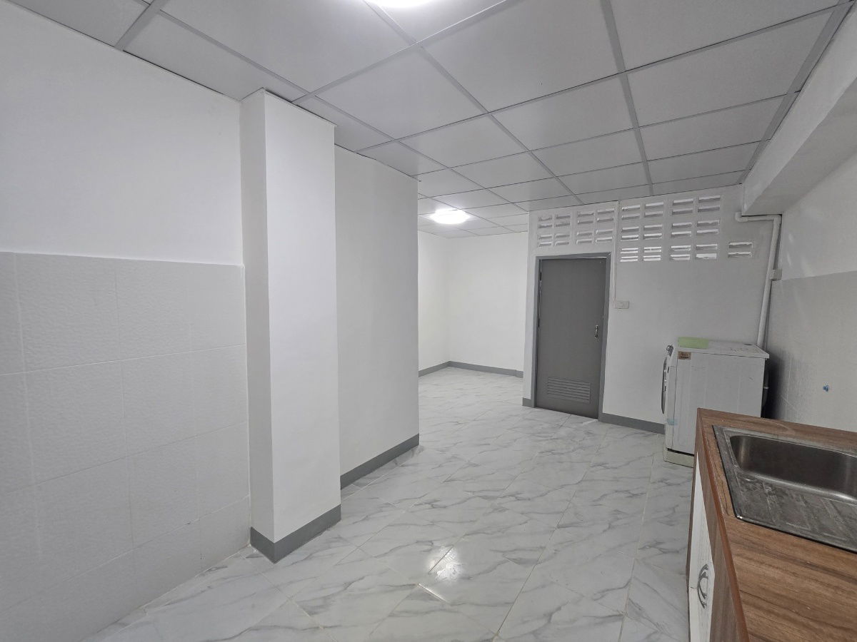 รูป ✨ ให้เช่า ทาวน์เฮ้าส์ 2 ชั้น 3 ห้องนอน ไม่มีเฟอร์ 168 ตร.ม. ซอยประชาราษฎร์บำเพ็ญ 16 ใกล้ MRT ห้วยขวาง - รูปที่ 10/18