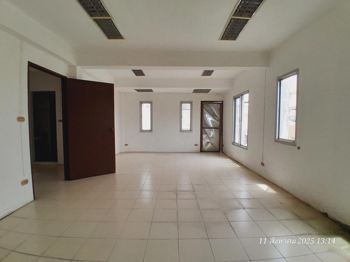 picture HOME for sale  Khlong Chao Khun Sing Wang Thonglang Bangkok - 25/34