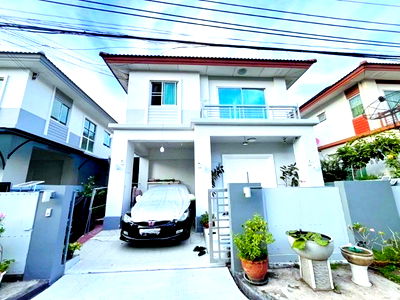 Houses for rent Raffles International College : Mega Bangna 1.5 km. MRT SriIam 4km. Urgent sale/rent! 2-story detached house 40 sq.wa. 164 sq.m. Ba
