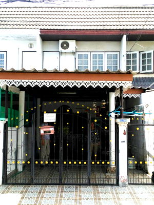 เช่าทาวน์โฮม นนทบุรี : ให้เช่าบ้านติดรถไฟฟ้าสายสีม่วงราคาถูก มีแอร์ เฟอร์นิเจอร์ครบ