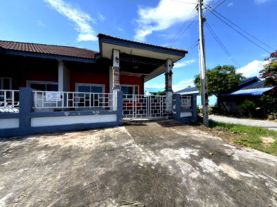 ทาวน์โฮม แม่น้ำคู้ ระยอง : JK 6156032 : นอกโครงการปลวกแดง