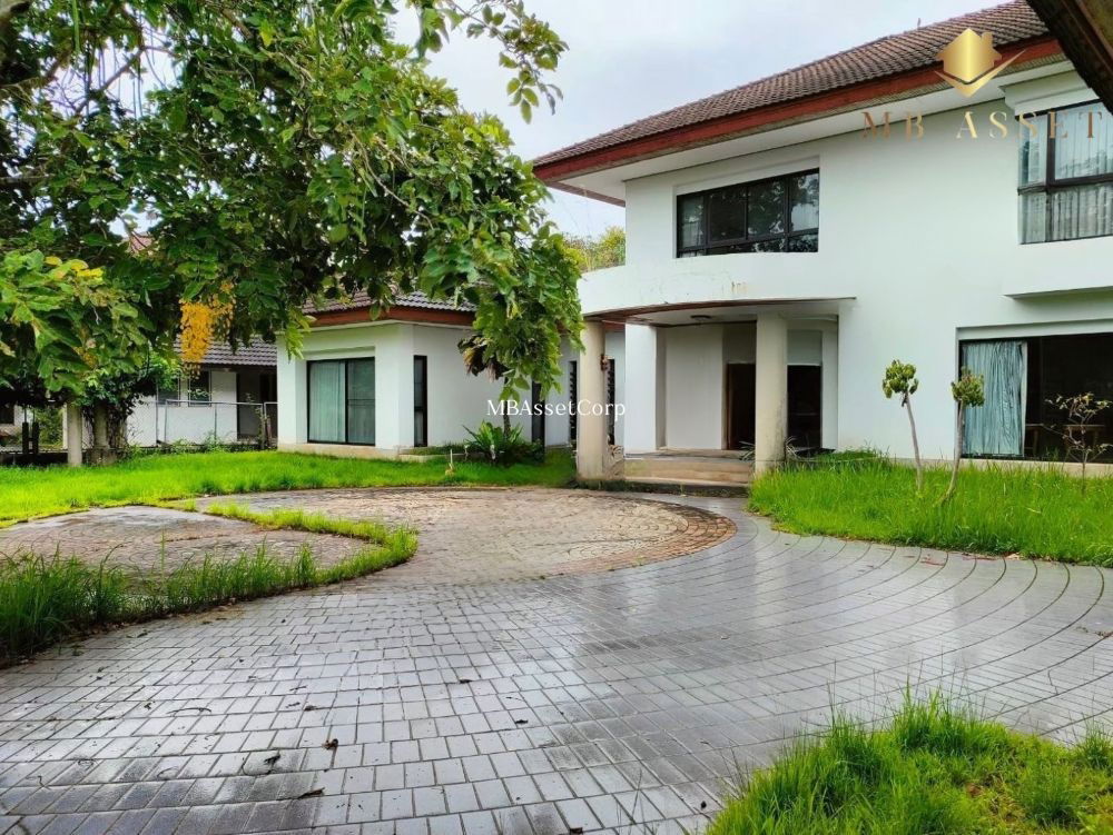 รูป ขายบ้านเดี่ยว 2 ชั้น หมู่บ้านปัญญารีสอร์ท สไตล์ contemporary ริมถนนสุขุมวิท ใกล้ตลาดหนองมน บางพระ มอเตอร์เวย์ ชลบุรี - รูปที่ 1/12