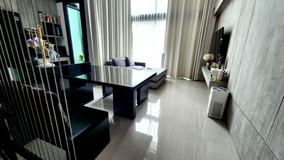 ทาวน์โฮม กรุงเทพมหานคร : ขายทาวน์โฮม 3ชั้นครึ่ง ห้องนั่งเล่นสูง 6 ม. มีสวนหลังบ้าน “ออเธน ลาดพร้าว-นาคนิวาส” เขตลาดพร้าว กรุงเทพ