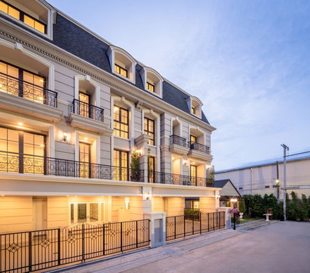 รูป The Legend Sathorn - Narathiwas - รูปที่ 2/19