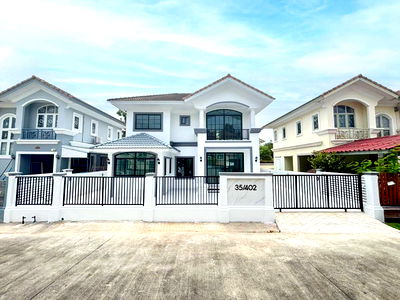 บ้านเดี่ยว ปทุมธานี : บ้านเดี่ยวหลังใหญ่ ตกแต่งรีโนเวทใหม่ หมู่บ้าน ภัสสร 3 รังสิตคลอง 3 พหลโยธิน คลองสาม คลองหลวง ปทุมธานี พร้อมเฟอร์นิเจอร์ ทำเลดี กว้างขวาง ราคาคุ้ม