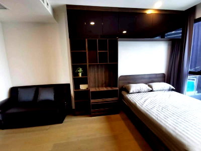 คอนโดให้เช่า : 🎓🎓 Ashton Chula-Silom ห้องแต่งสวยสไตล์ loft   📲🔥 สนใจติดต่อ Line @unicondo.official