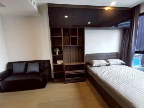 🎓🎓 Ashton Chula-Silom ห้องแต่งสวยสไตล์ loft 📲🔥 สนใจติดต่อ Line @unicondo.official