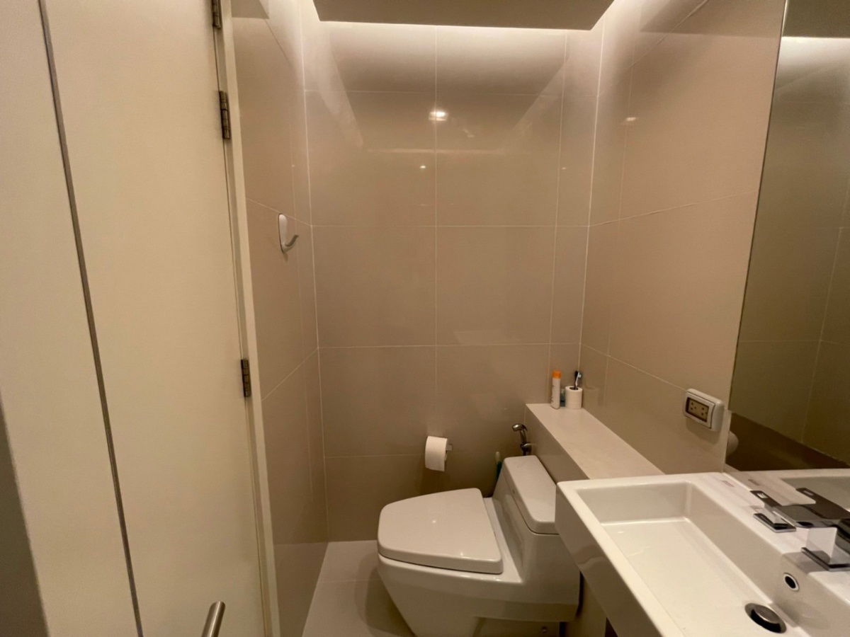 picture [FOR RENT AVAILABLE] Equinox Phahol-Vibha 41sqm. 1 Bed 17,500 THB Fully-Furnish >> Line: tiitletitle tel:0882246885  - 12/16