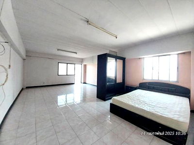 Condos for sale Bang Na : CONDO Studio, 41.96 Square meter for sale at CONDO for sale  Bang Na Bang Na Bangkok