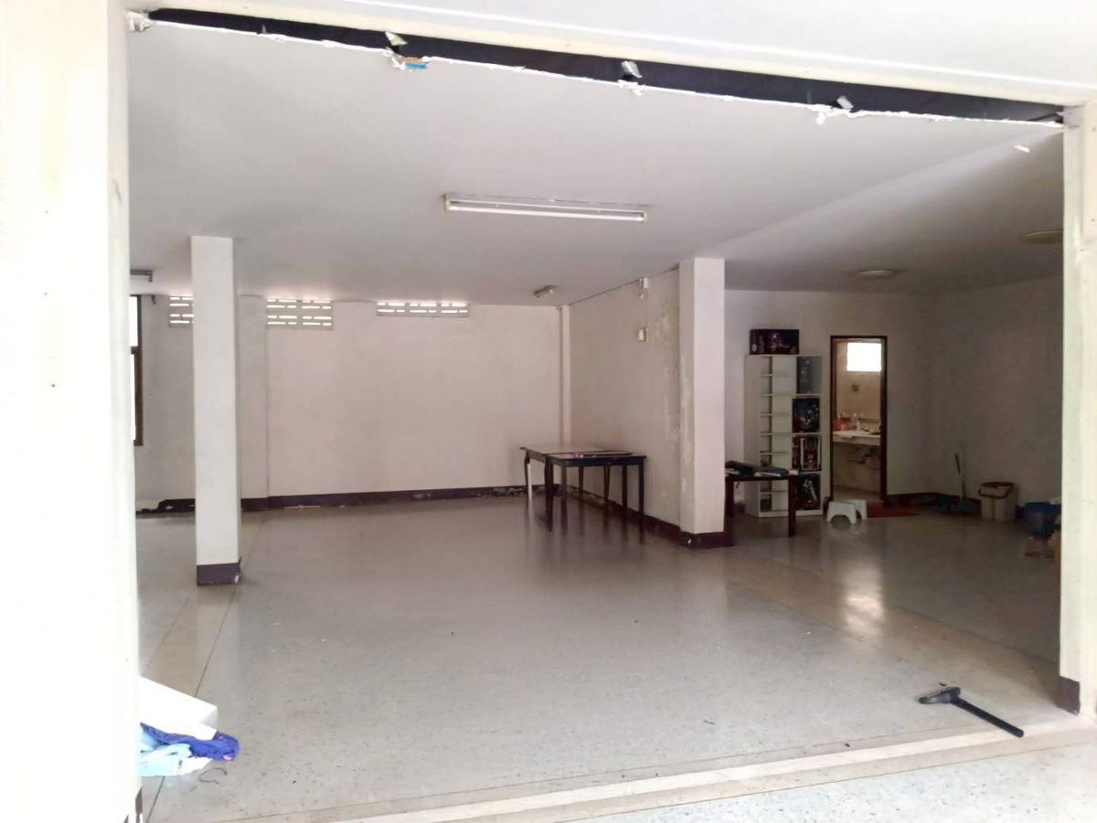 รูป JK 107074 : นอกโครงการอาคารพาณชิย์ระยอง - รูปที่ 12/13