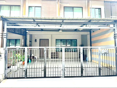 ทาวน์โฮมให้เช่า : ให้เช่าบ้าน พฤกษาวิลล์ 73 พัฒนาการ (Pruksa Ville 73 Patthanakan)  อยู่ในซอยพัฒนาการ 38 ใกล้เดอะมอลล์รามคำแหง