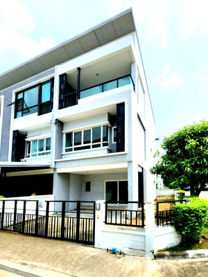 ทาวน์โฮม กรุงเทพมหานคร : ขายทาวน์โฮม The Ricco Town Wacharapol  3ชั้น หลังมุม    ซ.ร่วมมิตรพัฒนา(ห้าแยก)วัชรพล  บางเขน