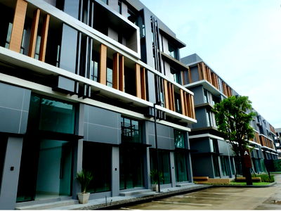 Townhouses for sale Kaset Nawamin : For Sale: Luxury 4-Storey Townhome at Nirvana @ Work Ladprao – Kaset Nawamin | Premium Home Office | Prime Business Location