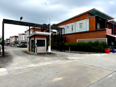 ทาวน์โฮม นิคมอีสเทิร์นซีบอร์ด : JK 5688473 : บ้านอัยย์รดา ปลวกแดง