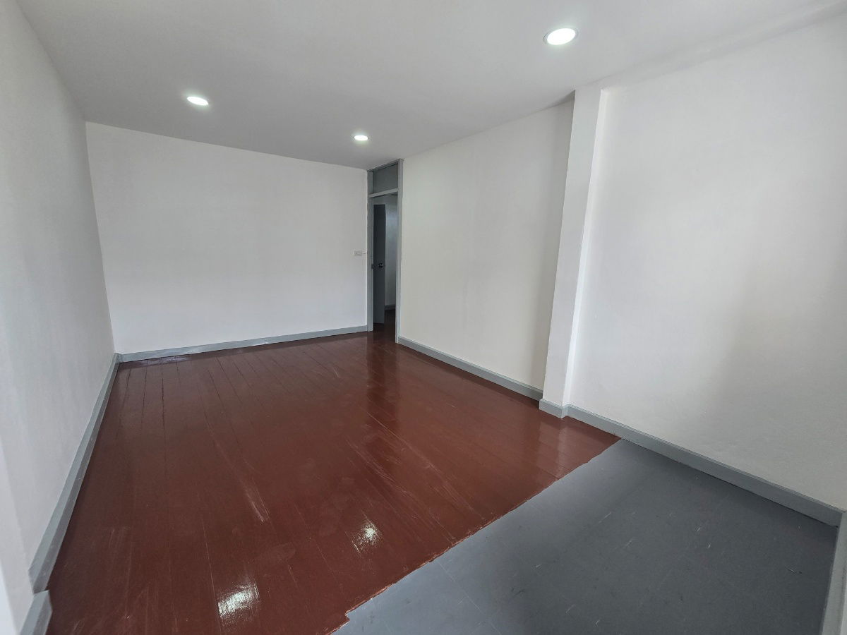 รูป ✨ ให้เช่า ทาวน์เฮ้าส์ 2 ชั้น 3 ห้องนอน ไม่มีเฟอร์ 168 ตร.ม. ซอยประชาราษฎร์บำเพ็ญ 16 ใกล้ MRT ห้วยขวาง - รูปที่ 15/18