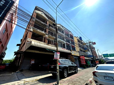 อาคารพาณิชย์ นนทบุรี : AS 0699 : นอกโครงการตึกแยกนนทบุรี