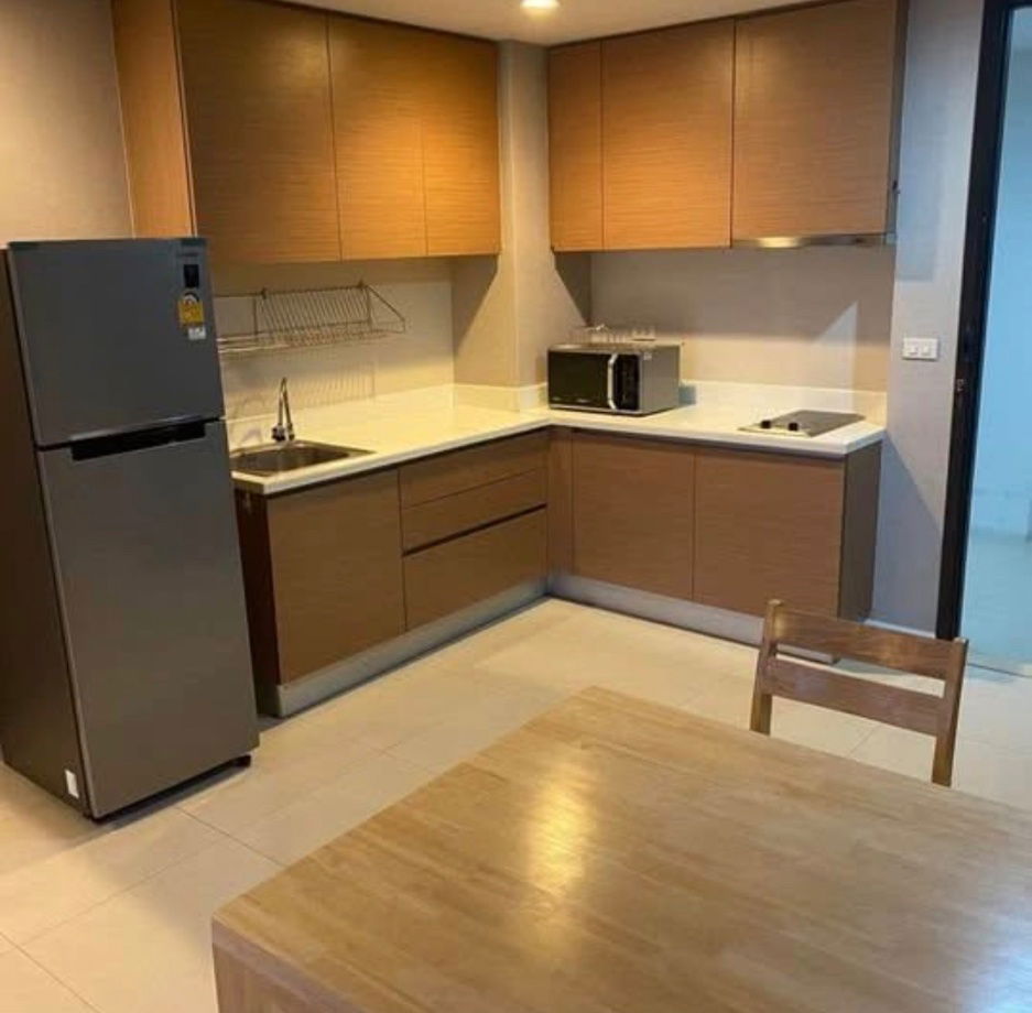 picture Y100ðCondo for rent, The Rajdamri (The Rajdomri), BTS Ratchadamri, near Central World and Lumpini Park, beautiful room, fully furnished. - 3/13
