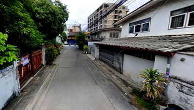 Houses for sale Bangkok : Two-storey detached house for sale, prime location in the heart of the city, Suthisan Winitchai, Soi Sabaijai