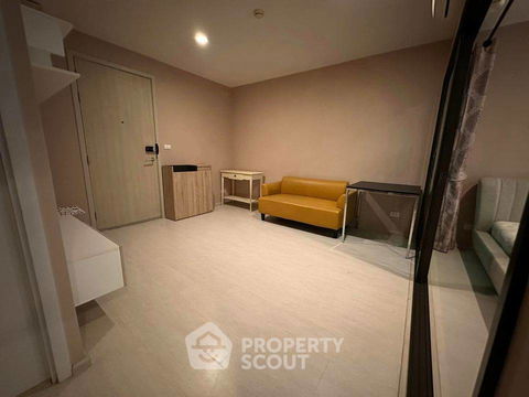 1-BR Condo at Condolette Pixel Sathorn near BTS Saphan Taksin (ID 938529)
