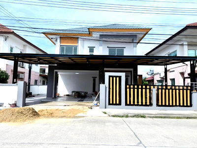 บ้านเดี่ยว เขตหนองจอก : บ้านเดี่ยว สวยๆ แต่งใหม่ทั้งหลัง พร้อมเฟอร์ หมู่บ้าน เปี่ยมภิรมย์ รีสอร์ท รีโนเวทใหม่ พร้อมอยู่ คู้ซ้าย หนองจอก ซอยมิตรไมตรี 2