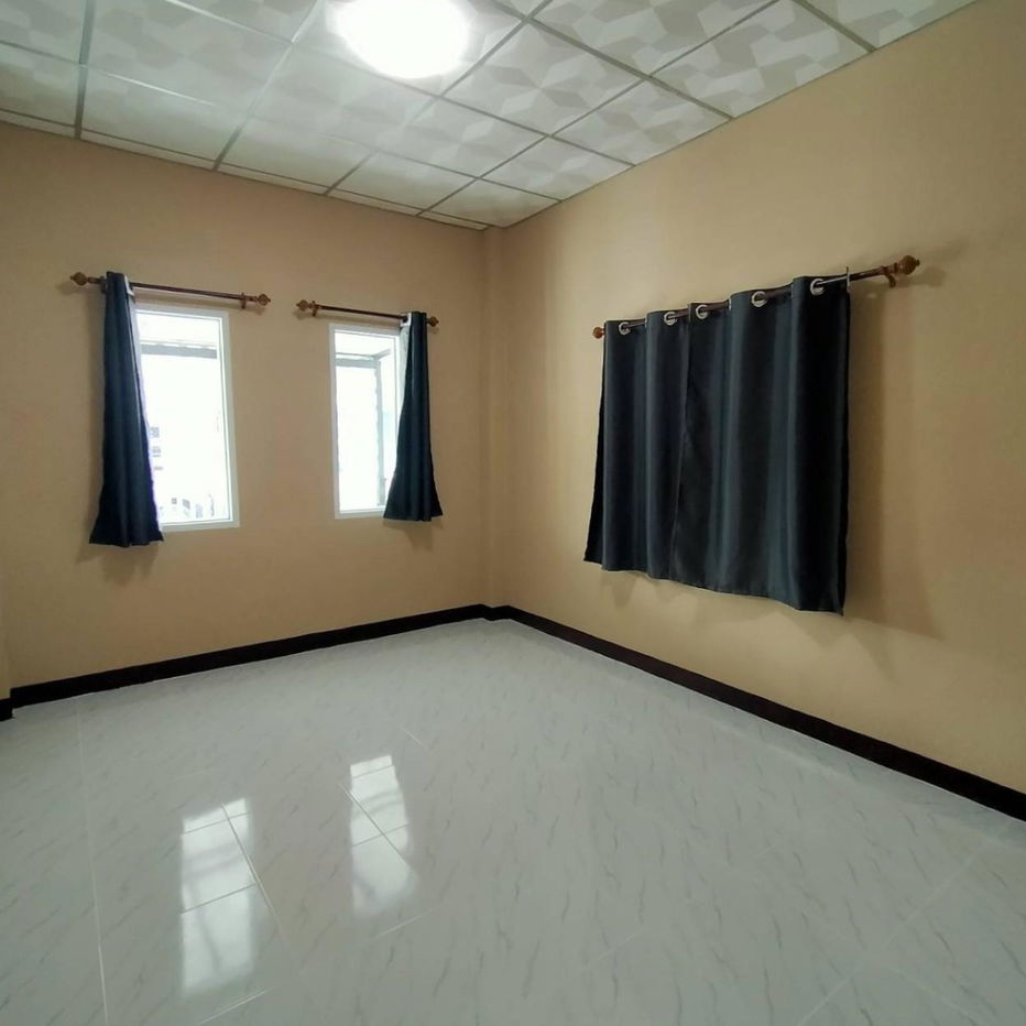 รูป บ้านโซนหนองจอก สุวินทวงศ์ หมู่บ้านอมรทรัพย์ เลียบวารี รีโนเวทใหม่ นัดชมบ้าน 085-318-6868 - รูปที่ 7/15