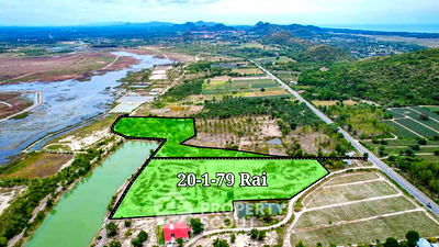 Land for sale Sam Roi Yot Prachaubkirikhan : 32,904 m² Land for Sale in Sam Roi Yot (ID 2396488)