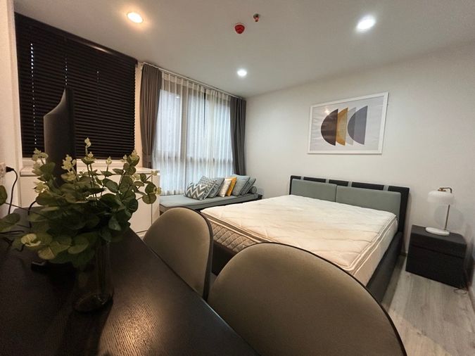 XT Huaikhwang ชั้น 9 ตึก บี 30 ตรม.