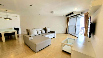 Condos for rent : Bangkok Garden Condo, Narathiwas 24 - 100sq.m.  2 bedrooms 2 bathrooms 